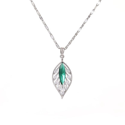 Women's Cute Dream Moon Necklace Versatile Design Jewelry
